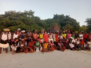 EXPOSICIÓN Y VENTA SOLIDARIA CON LA POBLACIÓN DE LAS ISLAS BIJAGÓ